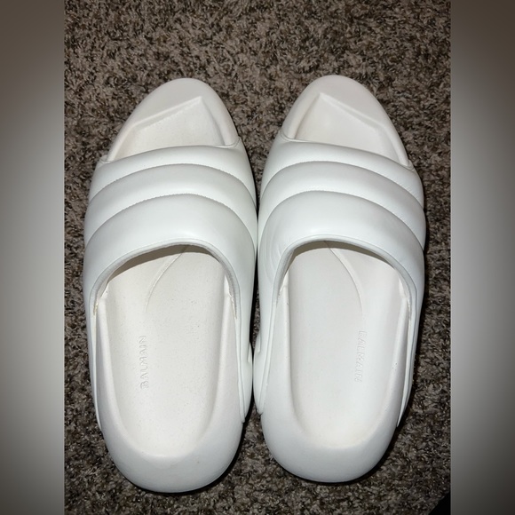 Balmain Slides - Picture 4 of 5